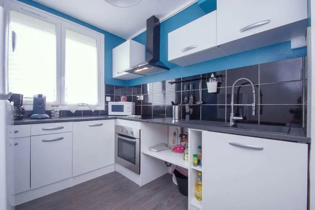 Appartement 2 Chambres - Parking privé Rennes 0*,